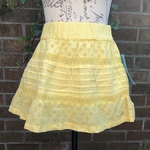 Roxy yellow skirt.